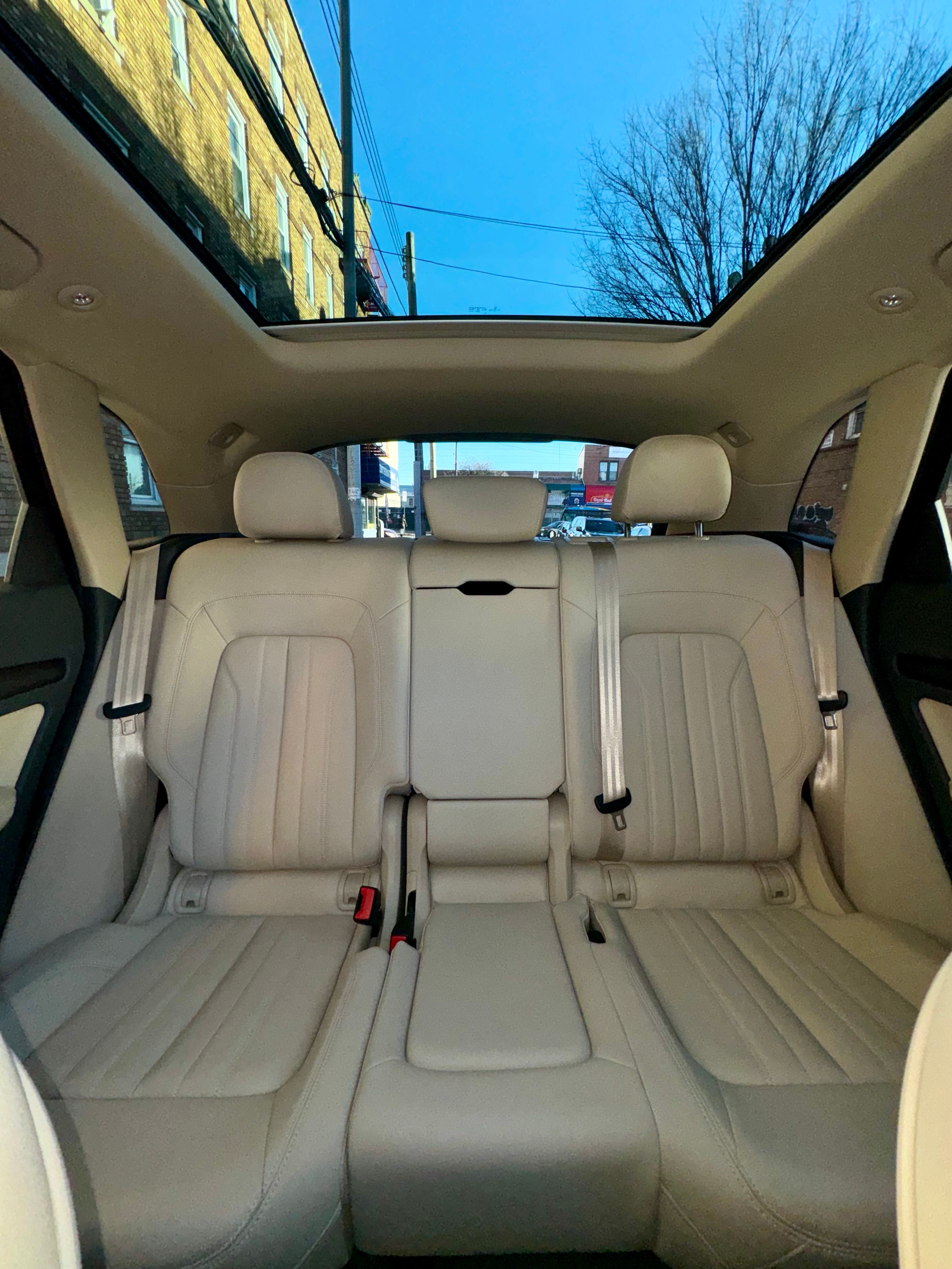 Used 2020 Audi Q5 2.0T Premium Plus w/ Premium Plus Package AWD/4WD image 18
