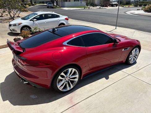 Used 2015 Jaguar F-TYPE R RWD image 21