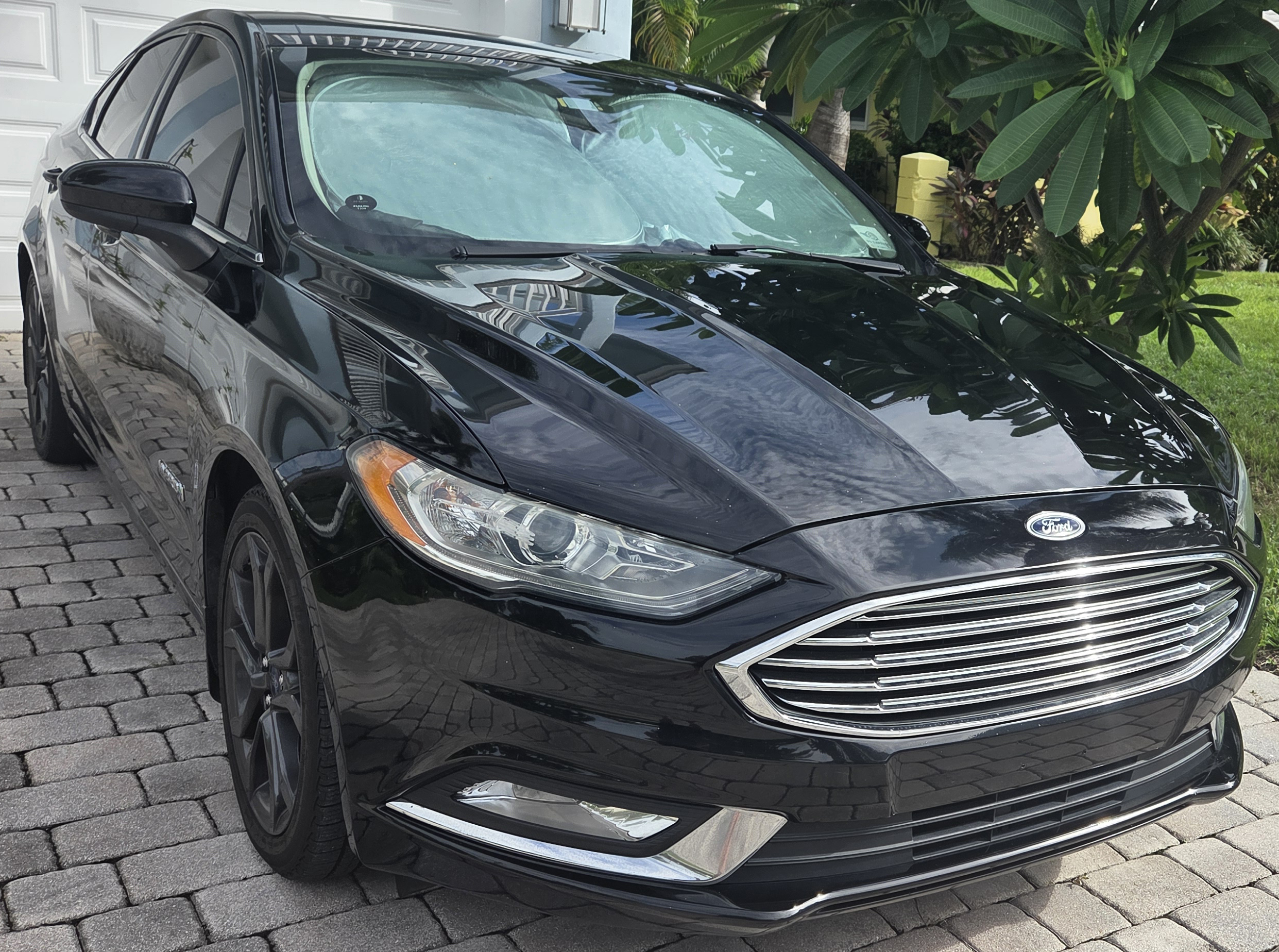 Used 2018 Ford Fusion SE w/ Equipment Group 601A FWD image 5