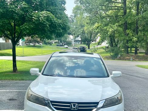 Used 2015 Honda Accord EX-L image 1