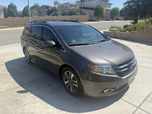 Used 2015 Honda Odyssey Touring image 10