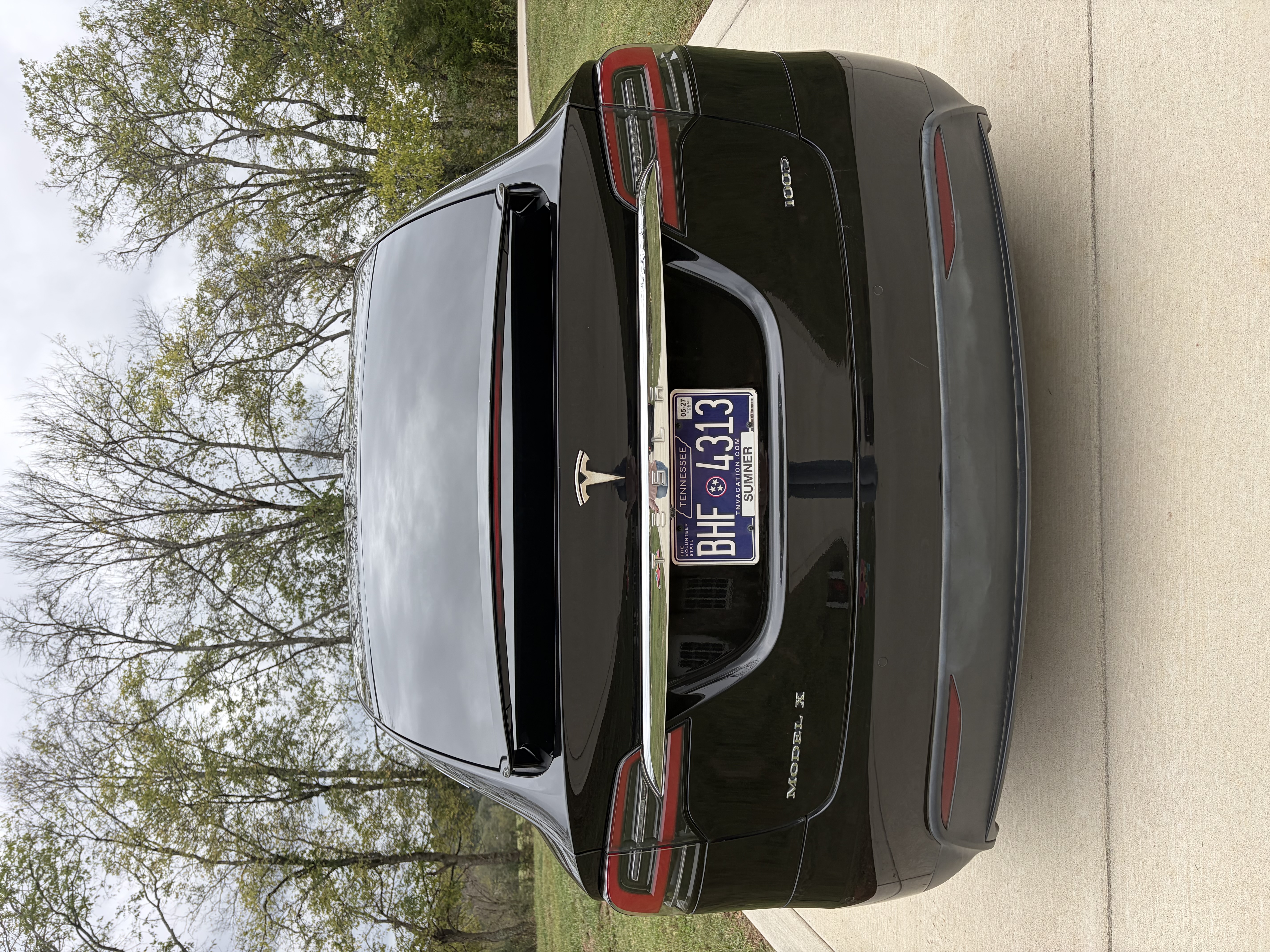 Used 2018 Tesla Model X 100D AWD/4WD image 2