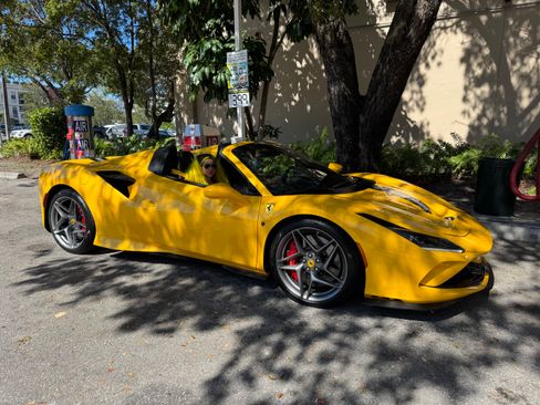 Used 2021 Ferrari F8 Tributo image 17