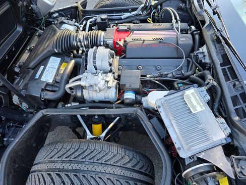 Used 1996 Chevrolet Corvette Convertible image 20