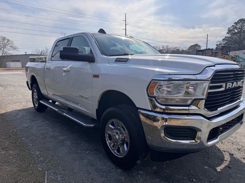 Used 2021 RAM 2500 Big Horn image 11