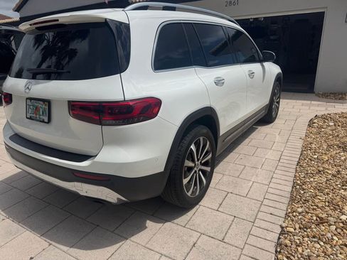 Used 2023 Mercedes-Benz GLB 250 image 9