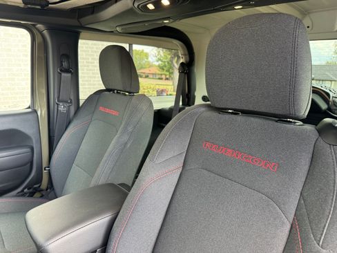 Used 2025 Jeep Wrangler Rubicon w/ Steel Bumper Group image 13