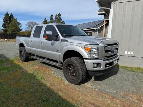 Used 2016 Ford F250 Platinum w/ FX4 Off-Road Package image 1