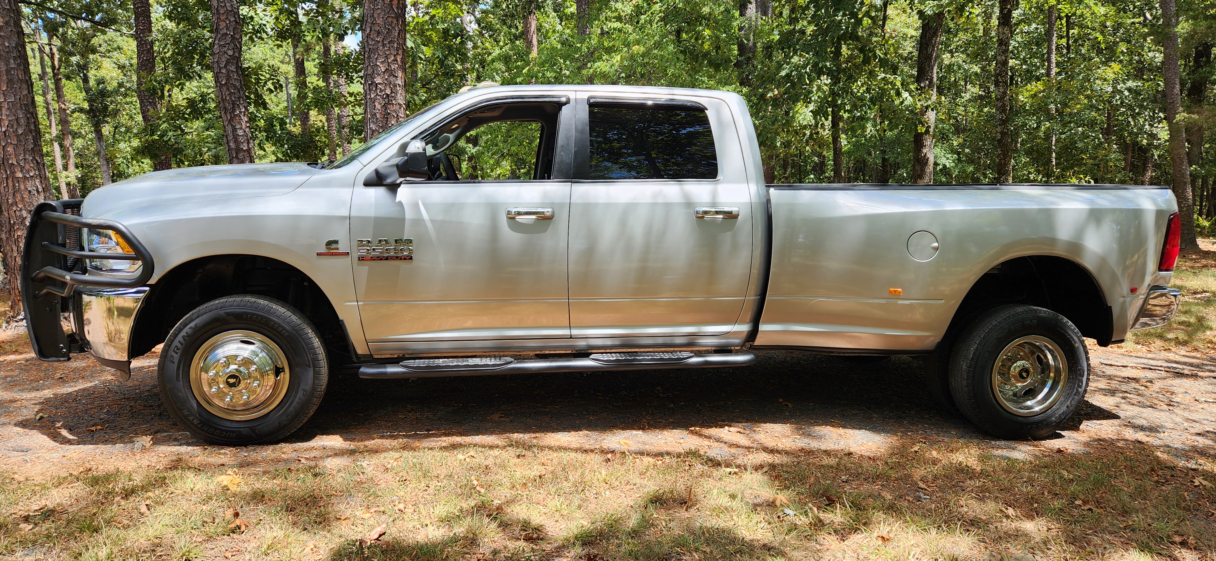 Used 2016 RAM 3500 SLT AWD/4WD image 1
