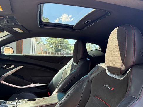 Used 2018 Chevrolet Camaro ZL1 RWD image 13