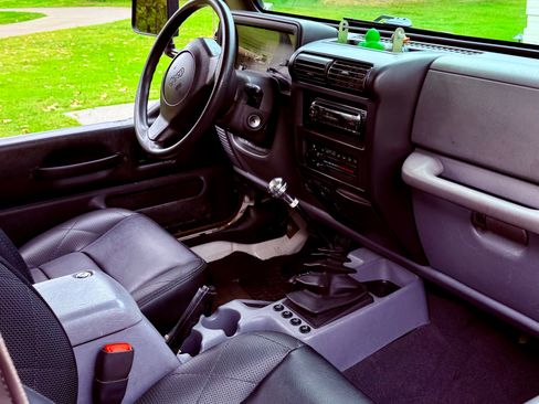 Used 1998 Jeep Wrangler Sport image 8