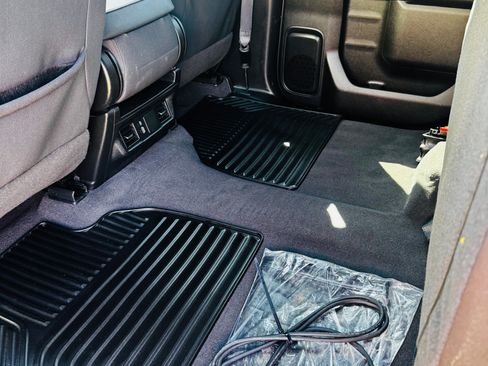 Used 2024 Chevrolet Silverado 2500 Custom w/ Custom Value Package AWD/4WD image 10