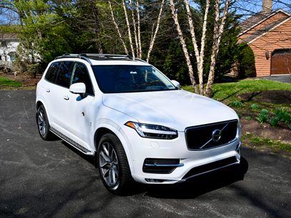 Used 2019 Volvo XC90 T6 Momentum w/ Advanced Package