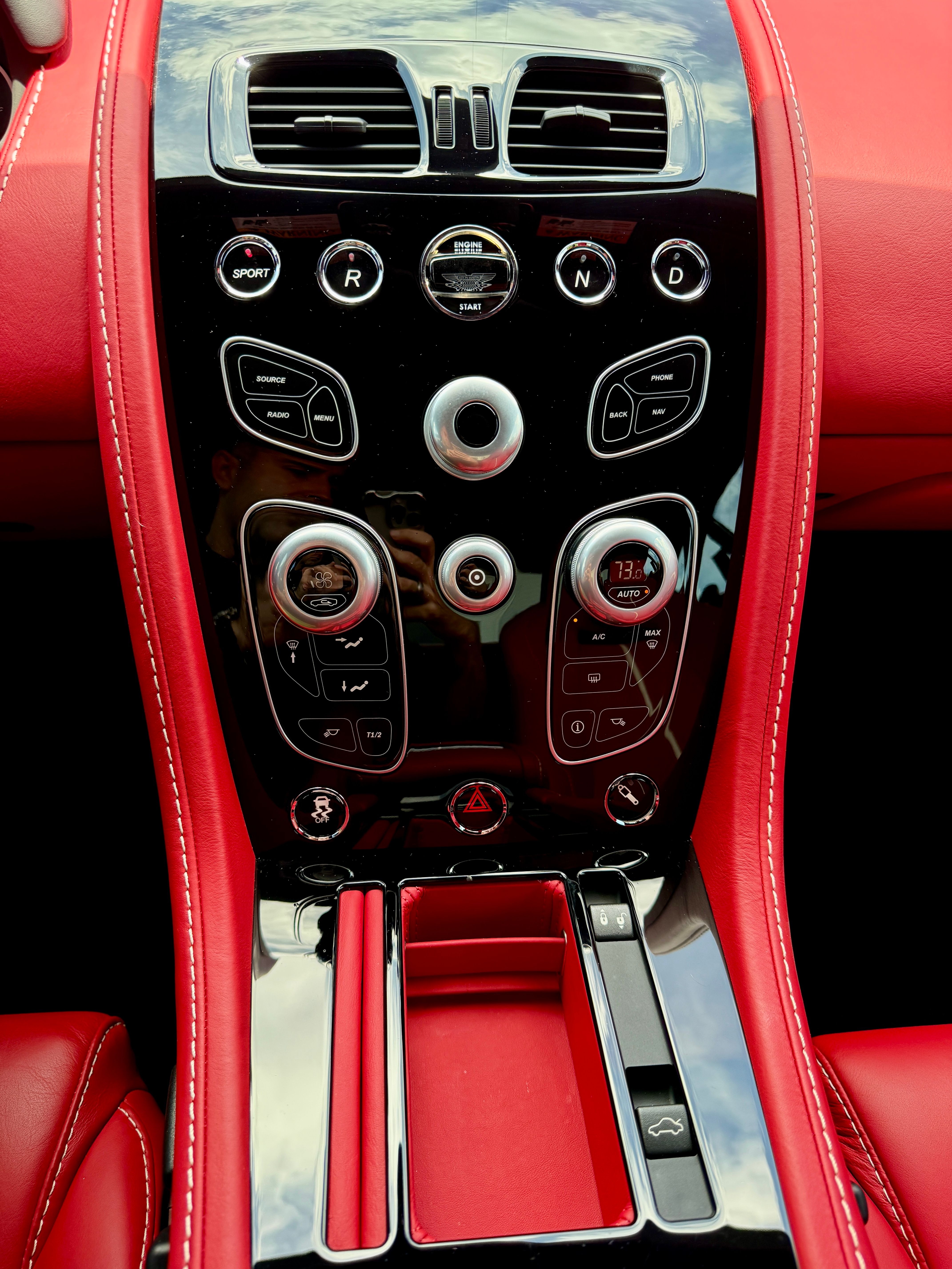Used 2017 Aston Martin V12 Vantage S RWD image 18