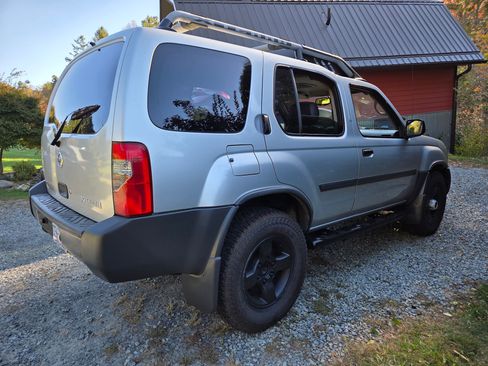Used 2004 Nissan Xterra XE image 9