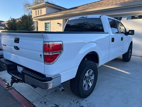 Used 2014 Ford F150 XLT image 2