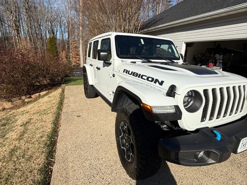 Used 2023 Jeep Wrangler Unlimited Rubicon 4xe w/ Safety Group image 13