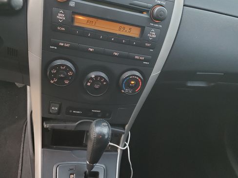 Used 2009 Toyota Corolla S image 10