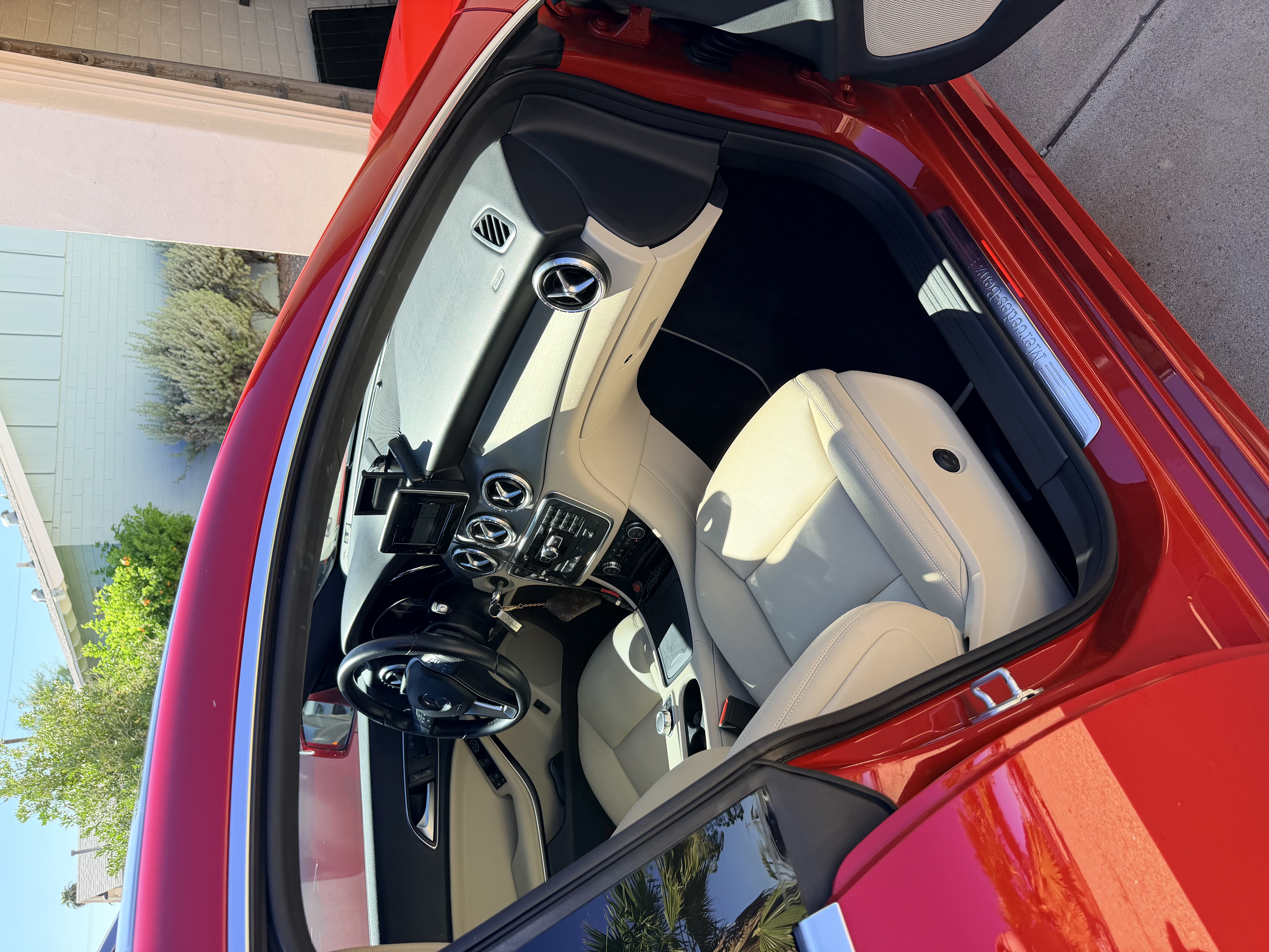 Used 2014 Mercedes-Benz CLA 250 image 6