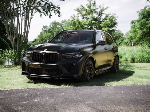 Used 2022 BMW X5 M w/ Competition Package 2 image 2