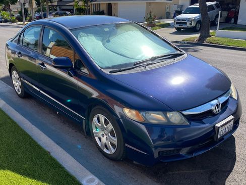 Used 2010 Honda Civic LX image 9