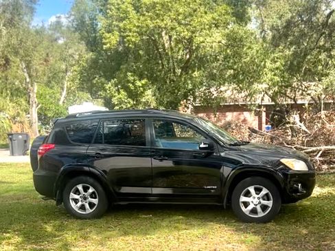 Used 2011 Toyota RAV4 Limited image 4