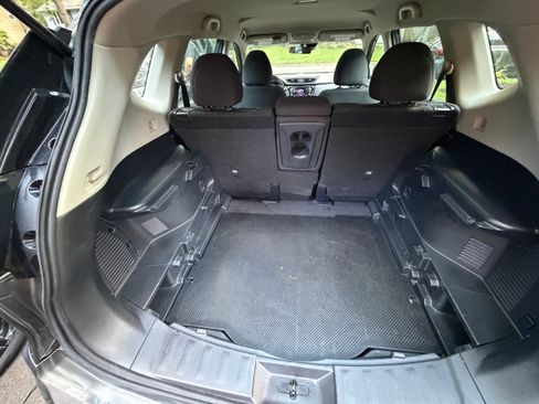Used 2019 Nissan Rogue S AWD/4WD image 26