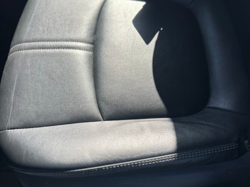 Used 2022 Toyota Corolla LE image 28