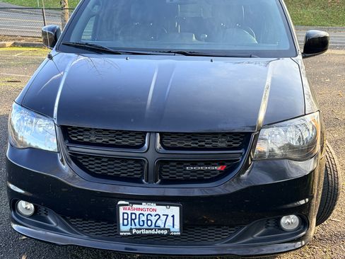Used 2018 Dodge Grand Caravan GT image 5