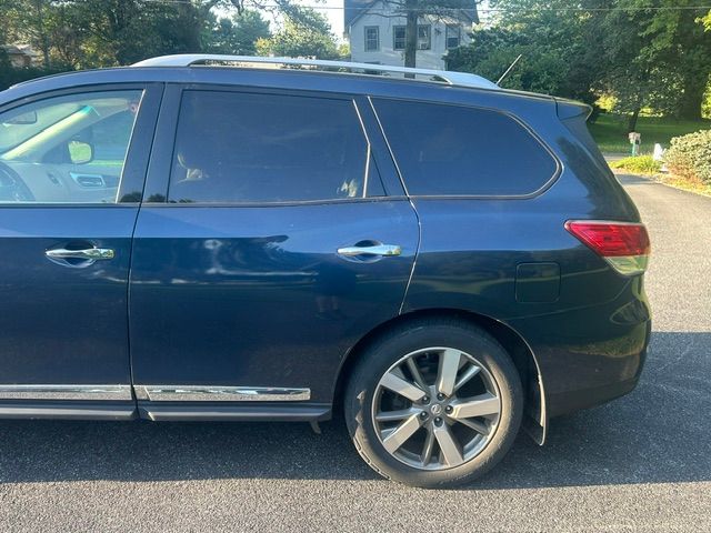 Used 2016 Nissan Pathfinder Platinum AWD/4WD image 5