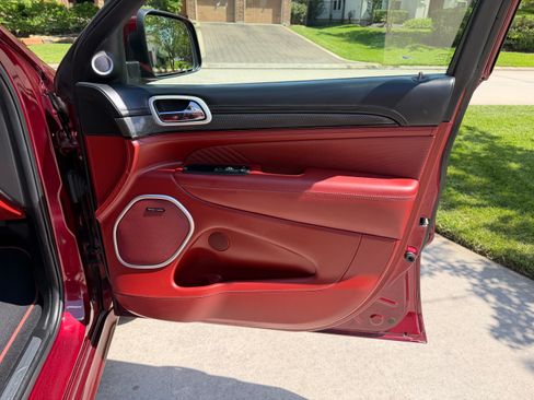 Used 2019 Jeep Grand Cherokee Trackhawk AWD/4WD image 21