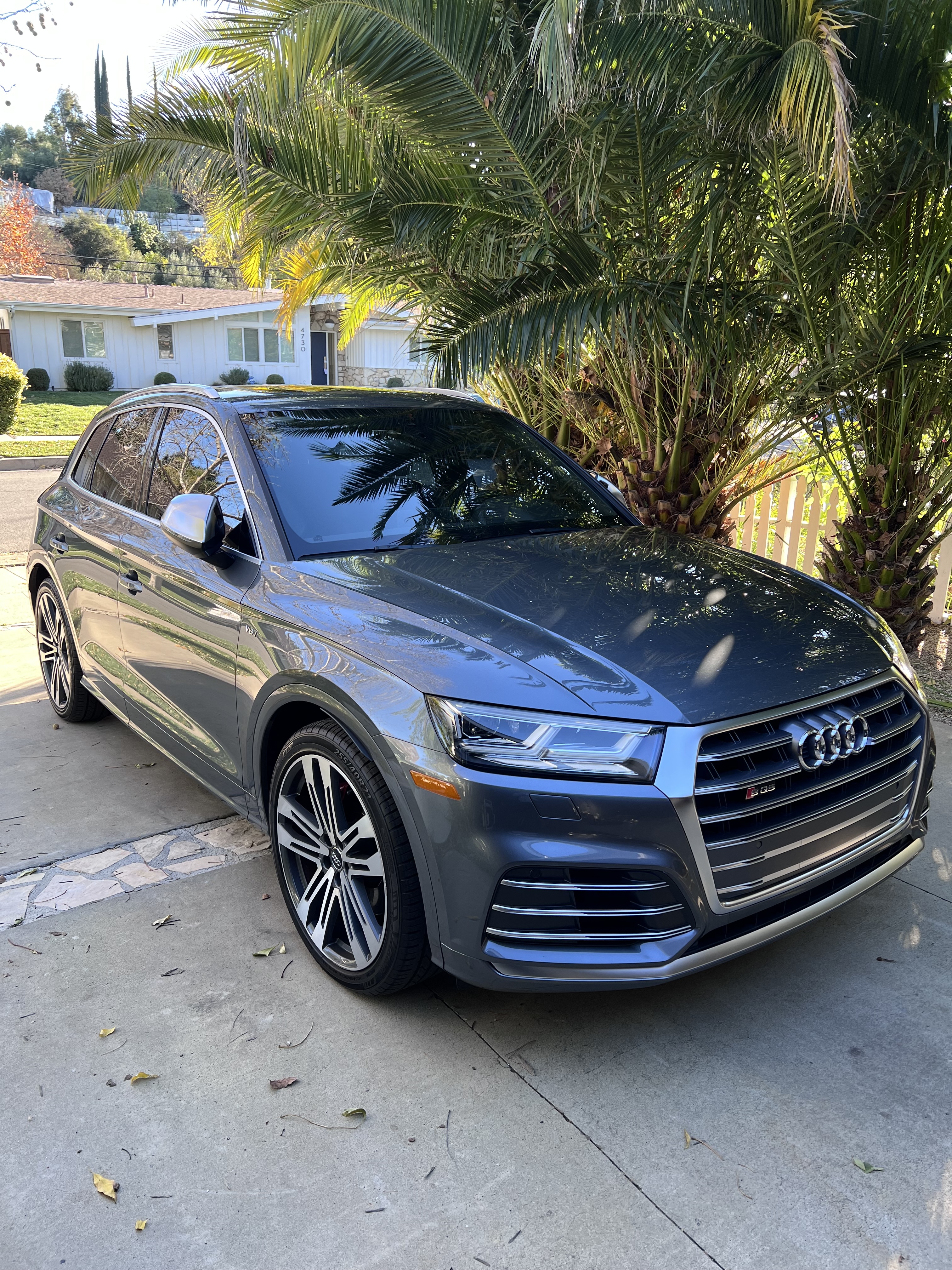 Used 2018 Audi SQ5 Premium Plus AWD/4WD image 1