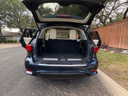 Used 2018 INFINITI QX60 3.5 Sport Utility 4D w/ Deluxe Technology Package image 29