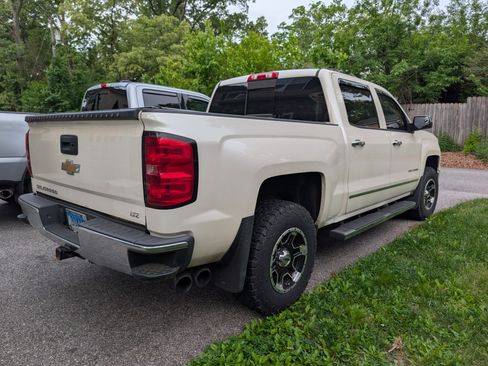Used 2014 Chevrolet Silverado 1500 LTZ AWD/4WD image 4