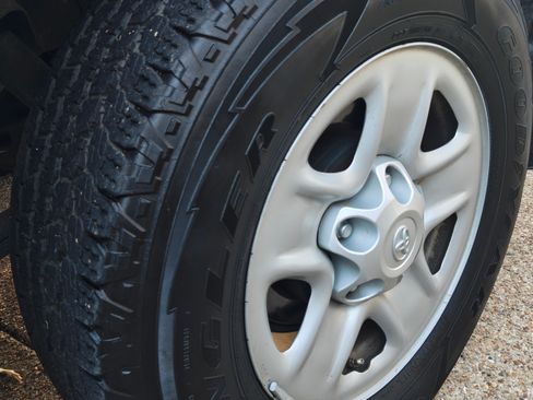 Used 2020 Toyota Tundra SR RWD image 24