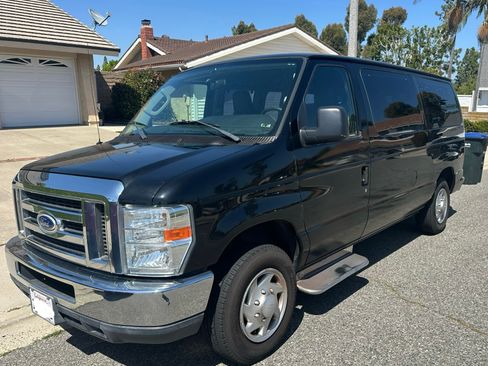 Used 2014 Ford E-150 and Econoline 150 Wagon image 4