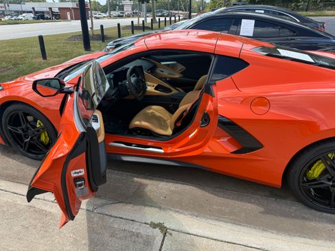 Used 2020 Chevrolet Corvette Stingray Preferred Cpe w/ 2LT Preferred Equipment Group RWD image 11