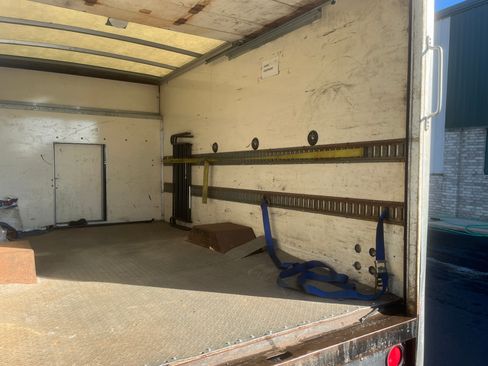 Used 2014 Chevrolet Express 3500 image 5