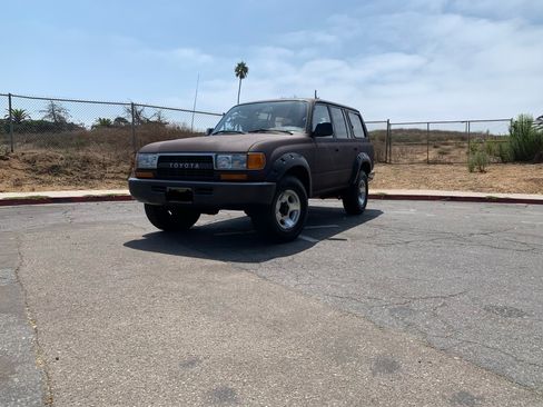 Used 1993 Toyota Land Cruiser image 9