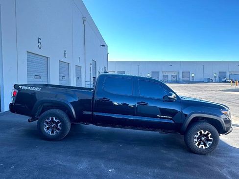 Used 2020 Toyota Tacoma TRD Off-Road w/ TRD Premium Off Road Package image 12