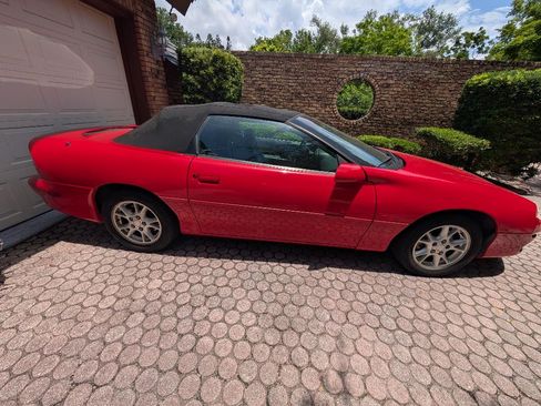 Used 2002 Chevrolet Camaro LT RWD image 8