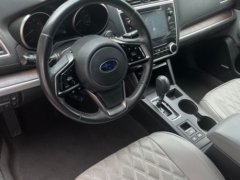 Used 2019 Subaru Outback 2.5i Limited w/ Popular Package #2 AWD/4WD image 9