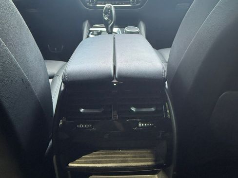 Used 2023 BMW 530i w/ M Sport Package RWD image 11