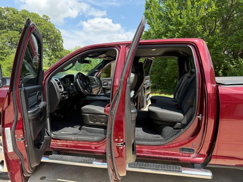 Used 2019 RAM 2500 Big Horn AWD/4WD image 6