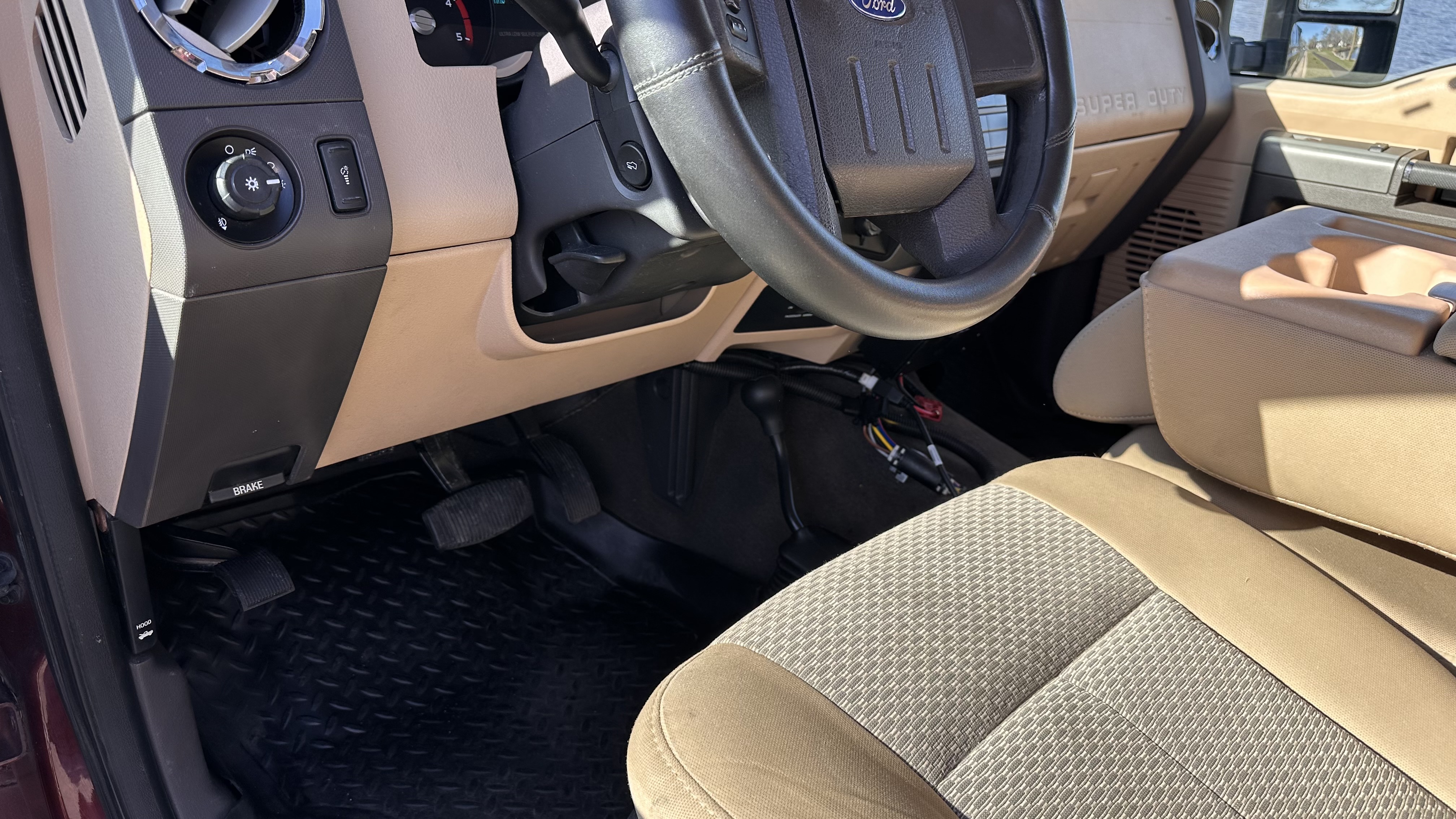 Used 2012 Ford F350 XLT w/ XLT Interior Pkg AWD/4WD image 15