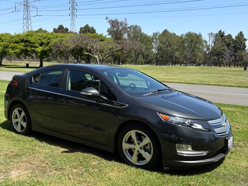 Used 2014 Chevrolet Volt image 4