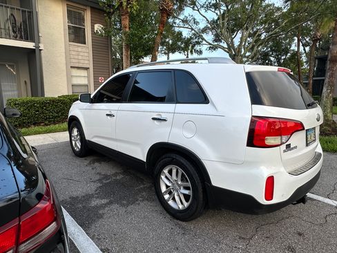 Used 2014 Kia Sorento LX FWD image 5