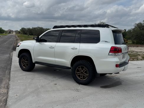 Used 2021 Toyota Land Cruiser Heritage Edition AWD/4WD image 6