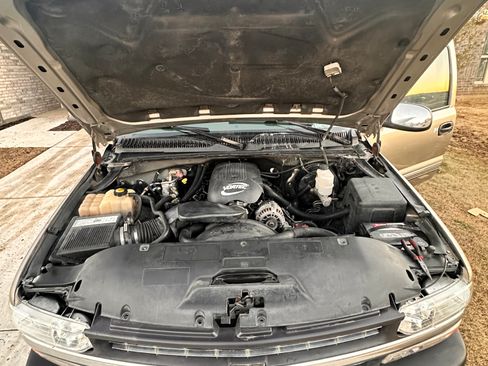 Used 2002 Chevrolet Silverado 1500 LS image 12