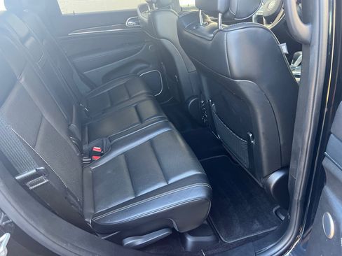 Used 2017 Jeep Grand Cherokee Overland image 10